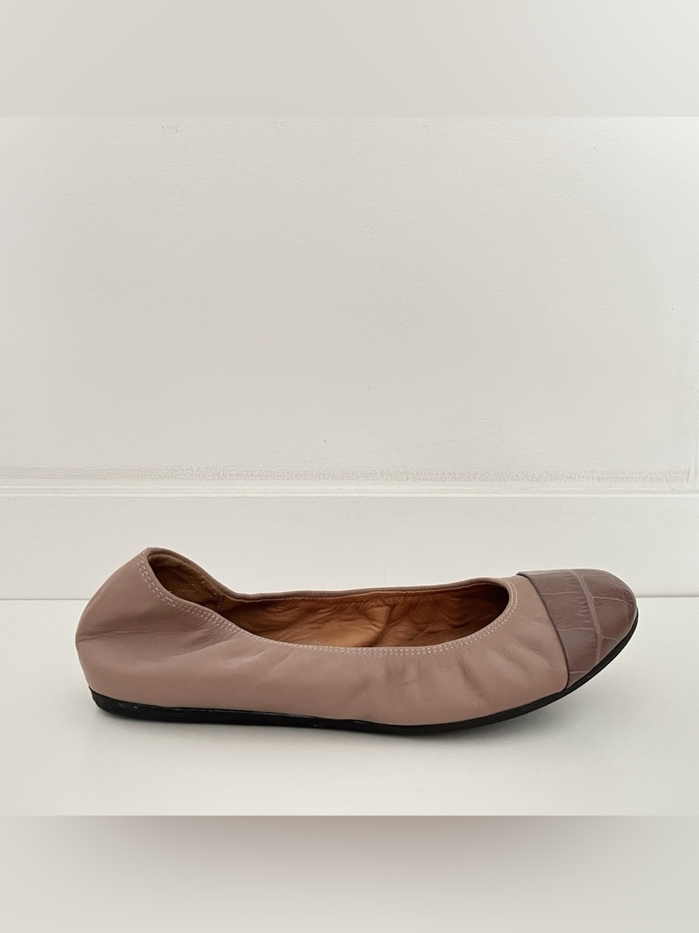 Lanvin Paris Women's Leather Ballet Flats 38.5 Nude Pink Classic Luxe French